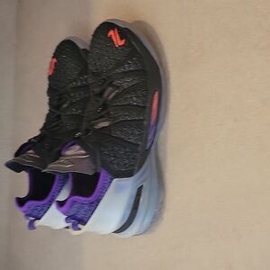NIKE LEBRON XVIII 18 NRG Size 6.5